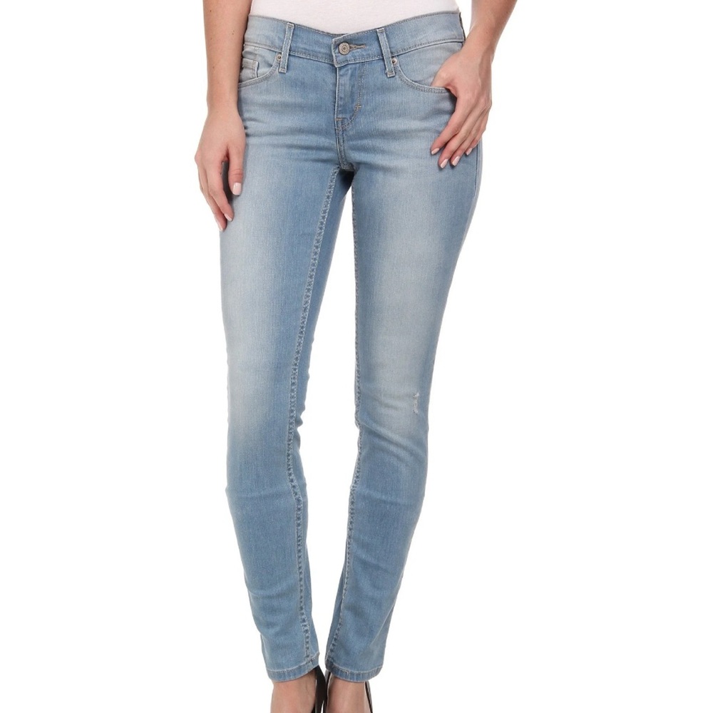 Levi’s 524 Light Blue Juniors Skinny Jeans